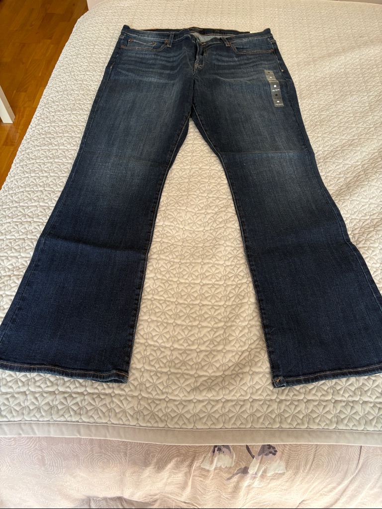 Lucky Brand Dark Indigo WideLeg Flare Jeans